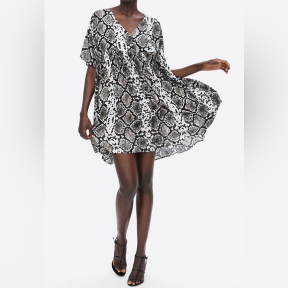 ZARA woman, black, grey, white, snake above the knee, mini dress size Medium (m) - Picture 2 of 4